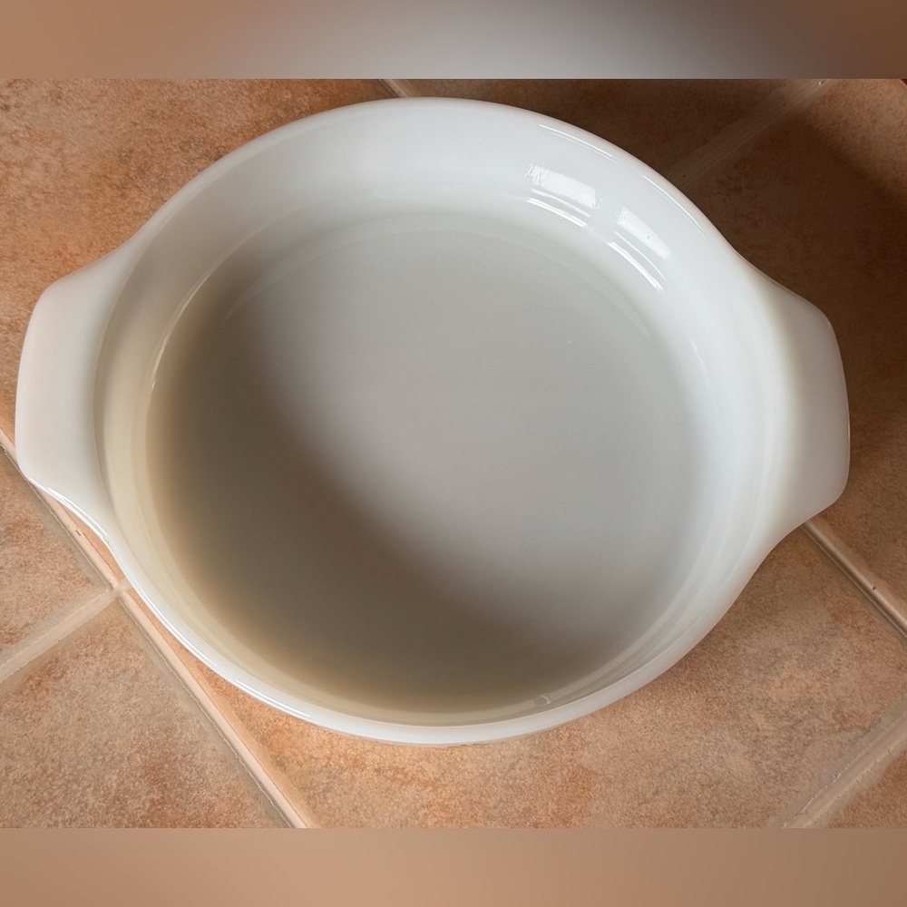 Milk Glass Green Daisy Dish💚🌼 - Picture 3 of 15